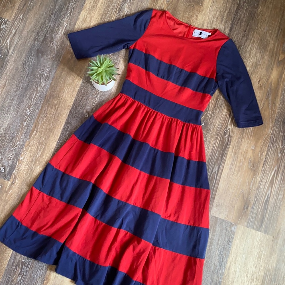 🌿SALE🌿Dainty Jewells Midi Dress